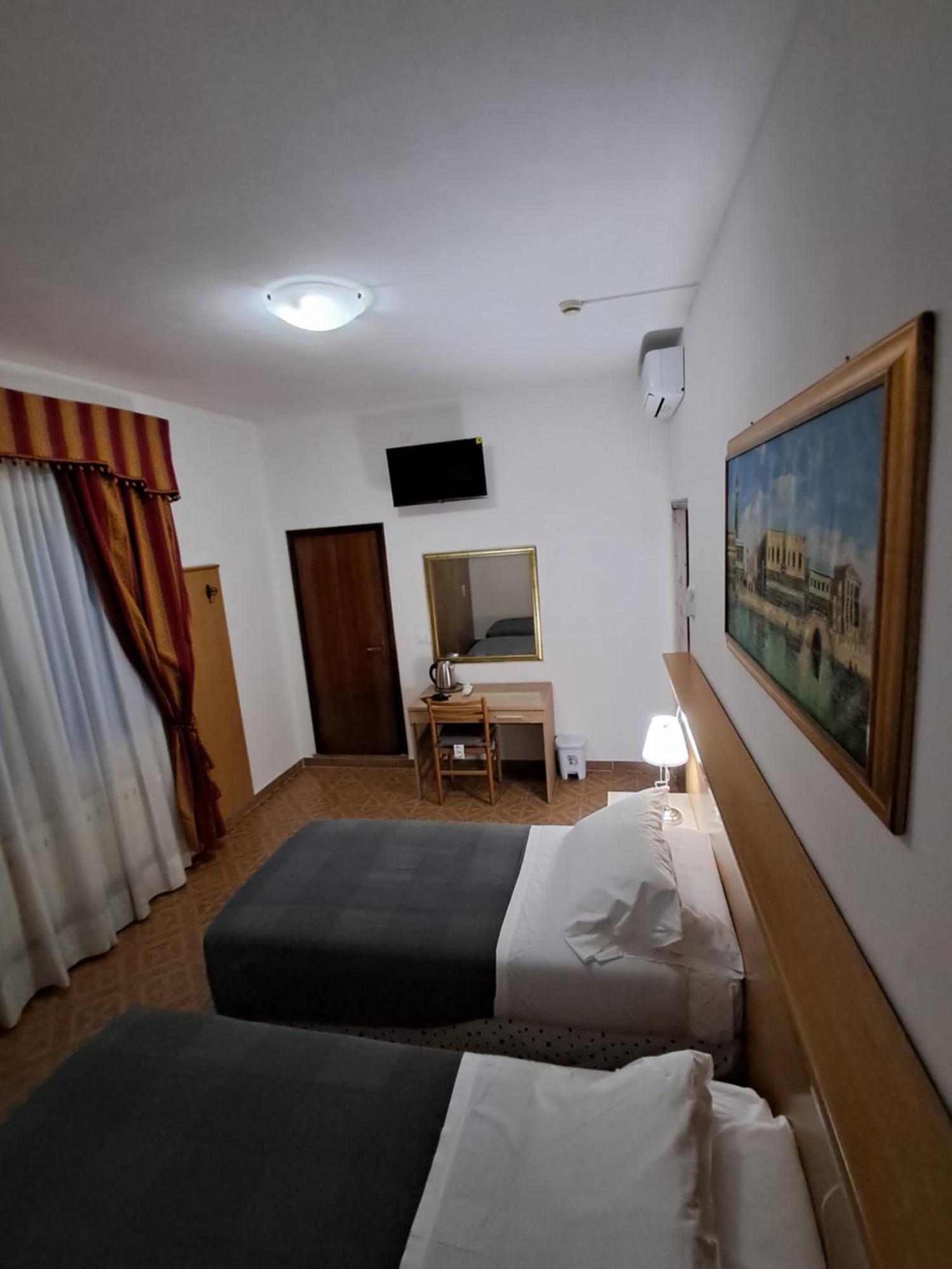 Hotel Tito 2 Μέστρε Εξωτερικό φωτογραφία