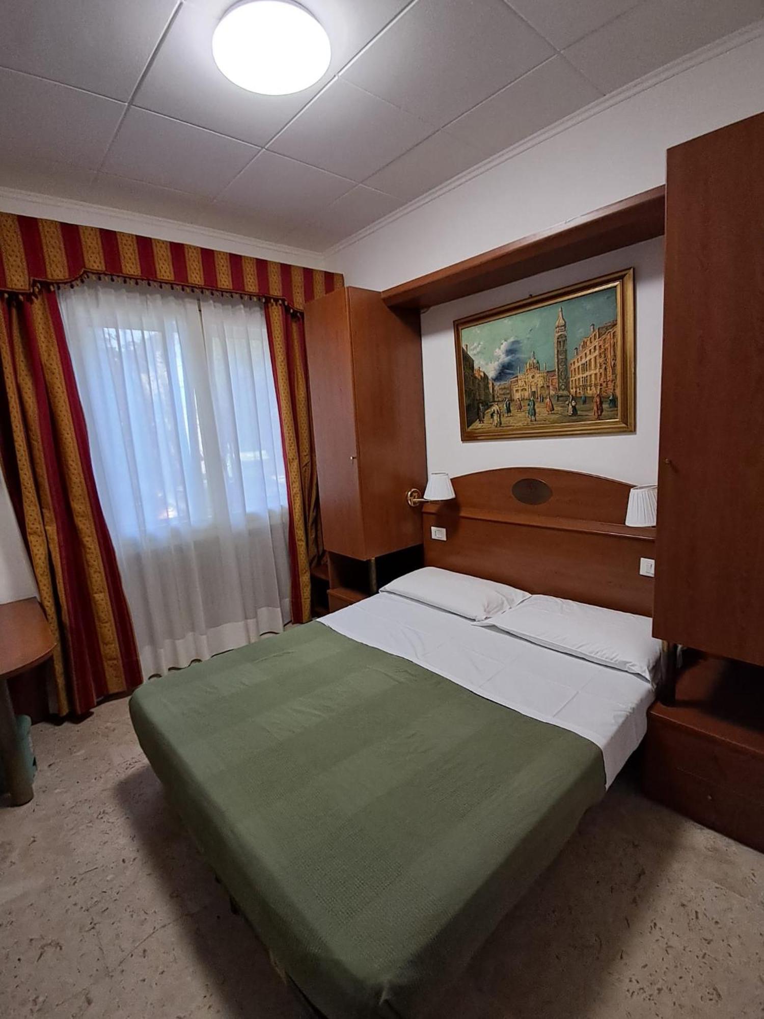 Hotel Tito 2 Μέστρε Εξωτερικό φωτογραφία