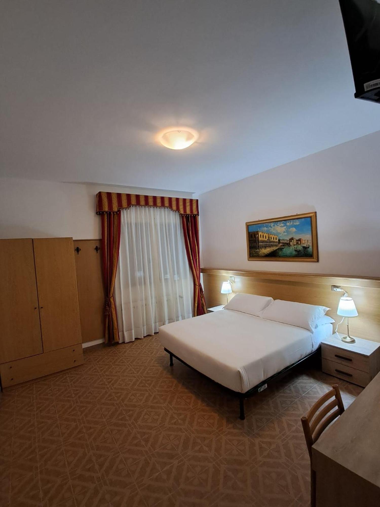 Hotel Tito 2 Μέστρε Εξωτερικό φωτογραφία